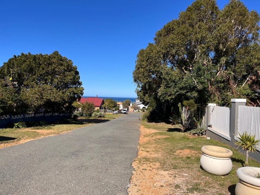 4 Bedroom Property for Sale in Palmiet Western Cape